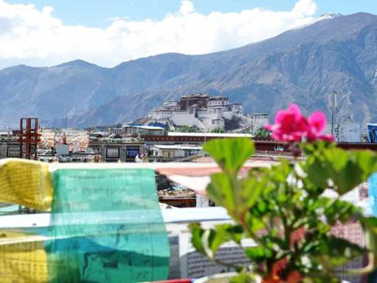 Tashitakge Hotel Lhasa Exterior photo