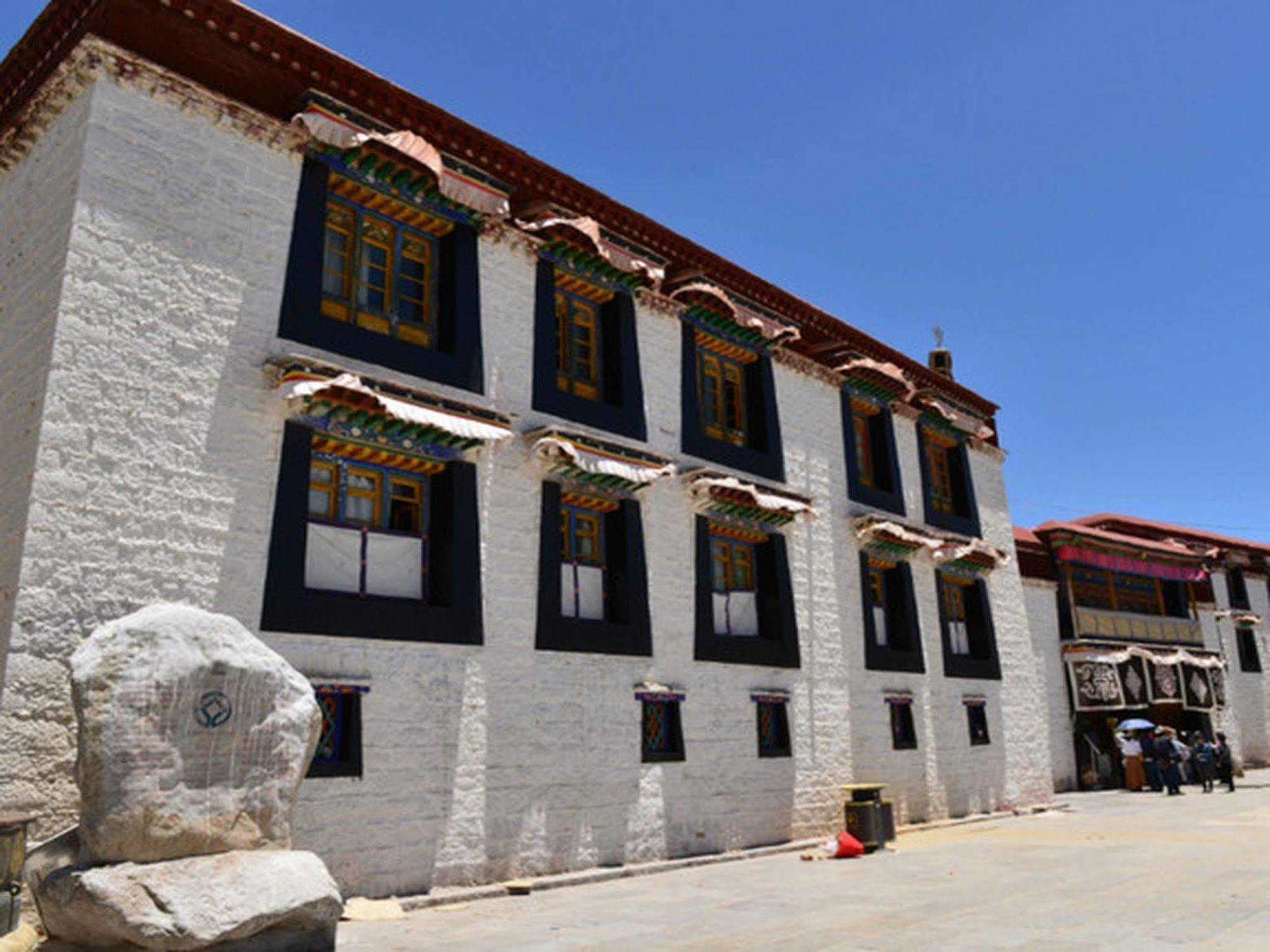 Tashitakge Hotel Lhasa Exterior photo